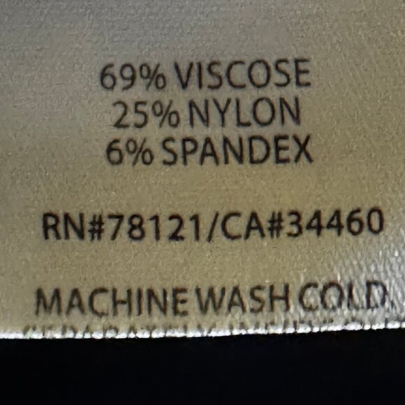 Eileen Fisher Washable Stretch Crepe Straight Leg Pants in Black -  Size 8 - Picture 7 of 11